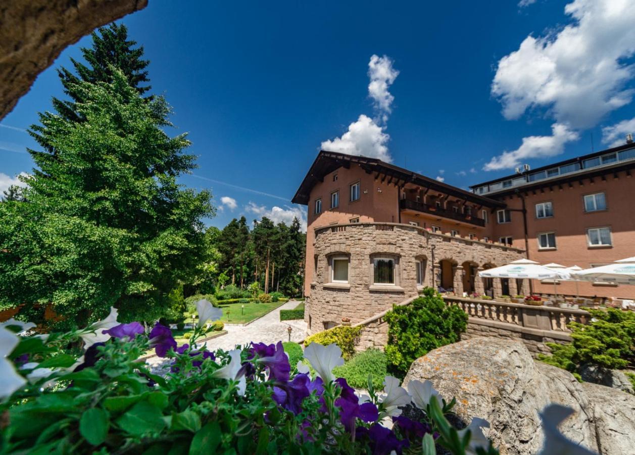 Spa Hotel Dvoretsa Welingrad Zewnętrze zdjęcie The hotel